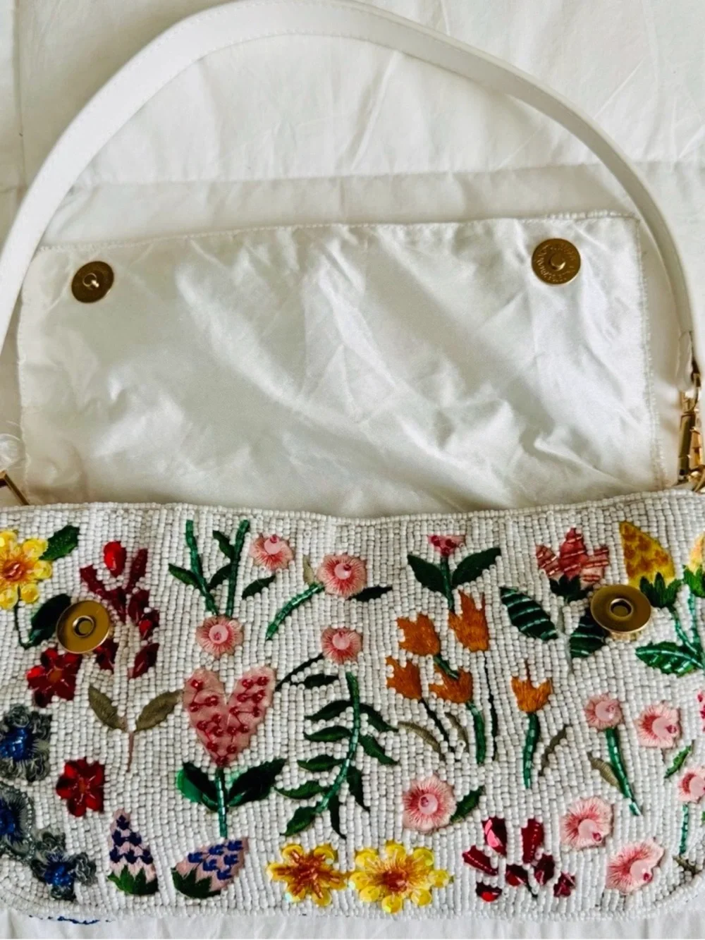 NWT Beaded Floral Shoulder Bag White Multicolor Embroidered Purse - Picture 5 of 7